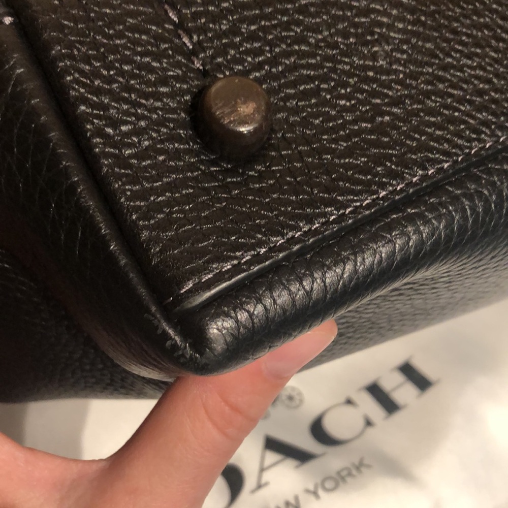 🛑SOLD🛑🖤Coach Black Turnlock Cara Satchel! - Picture 10 of 14